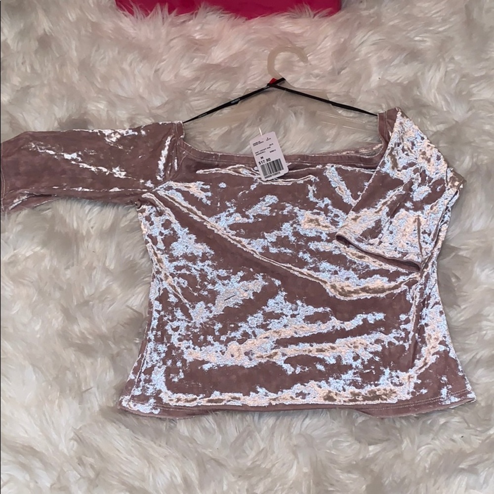 NWT-Forever 21: Off the Shoulder- Knit/Velvet Top